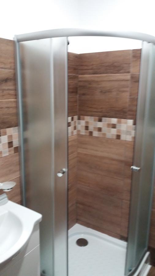 La Livada Bed & Breakfast Otopeni Luaran gambar