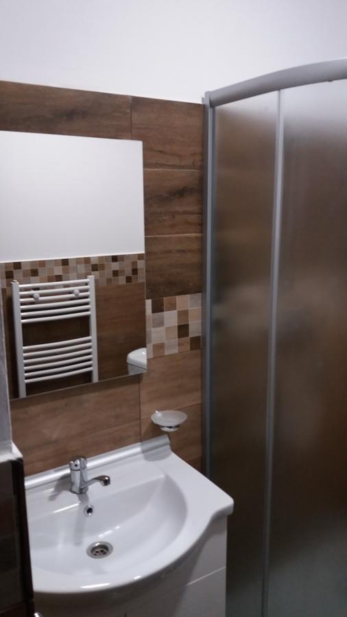 La Livada Bed & Breakfast Otopeni Luaran gambar