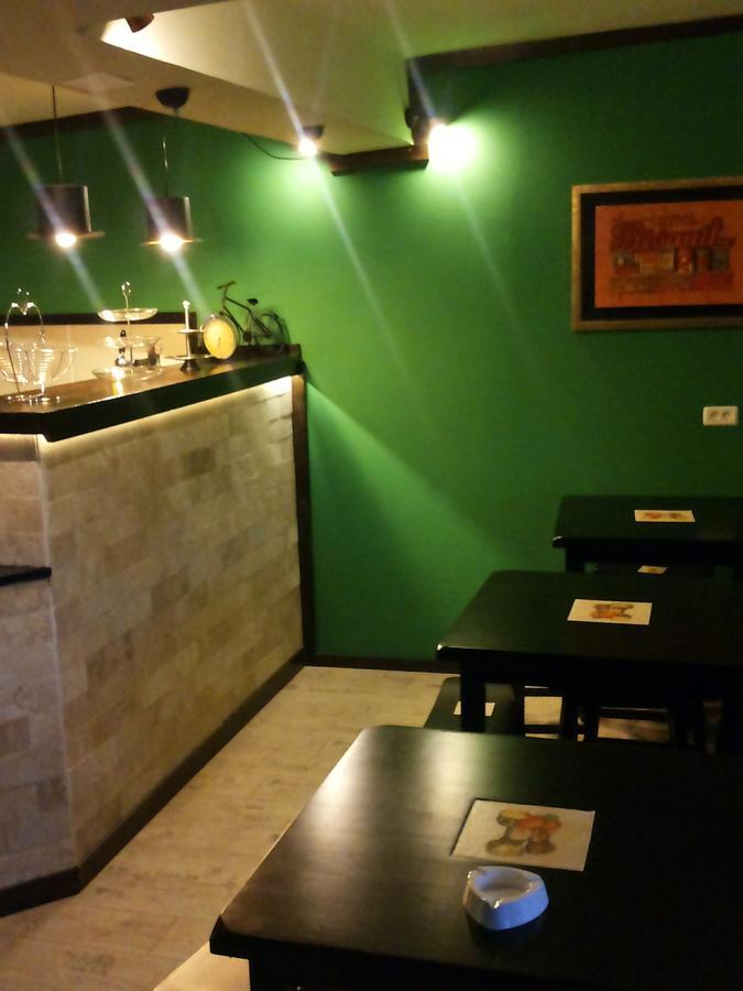 La Livada Bed & Breakfast Otopeni Luaran gambar