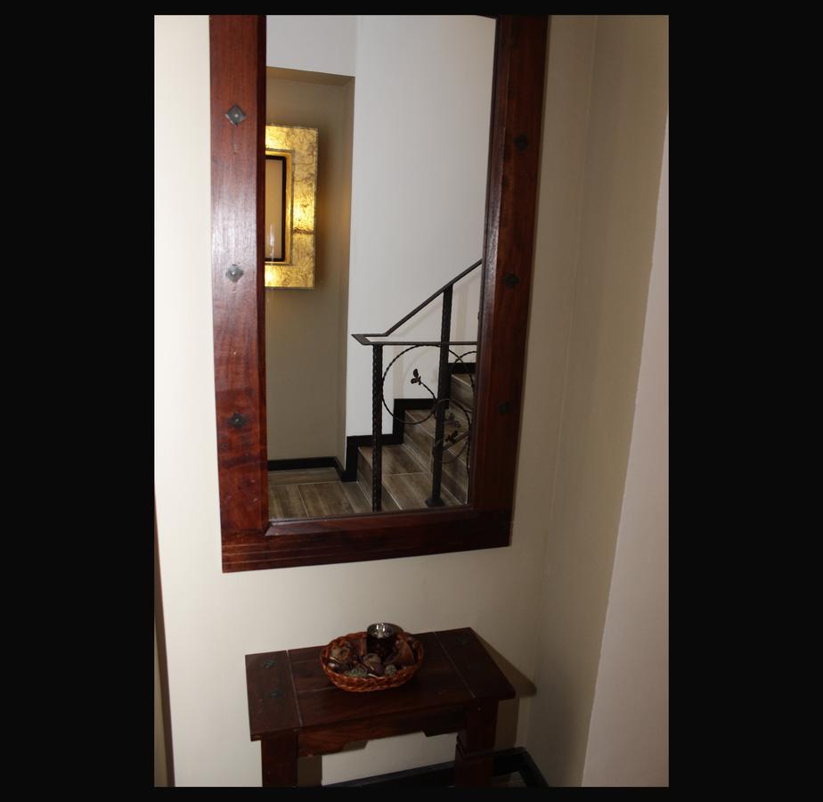 La Livada Bed & Breakfast Otopeni Luaran gambar