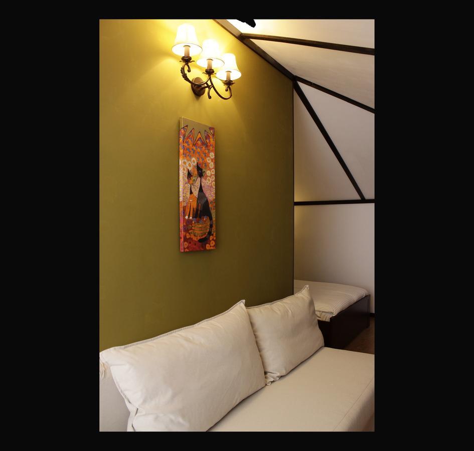 La Livada Bed & Breakfast Otopeni Luaran gambar